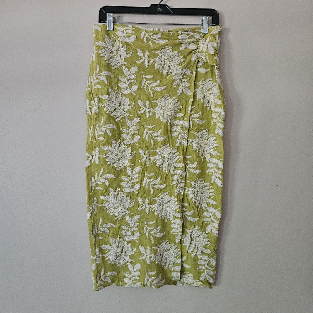 ZARA Green White Embroidered Wrap Midi Skirt Womens Size Medium